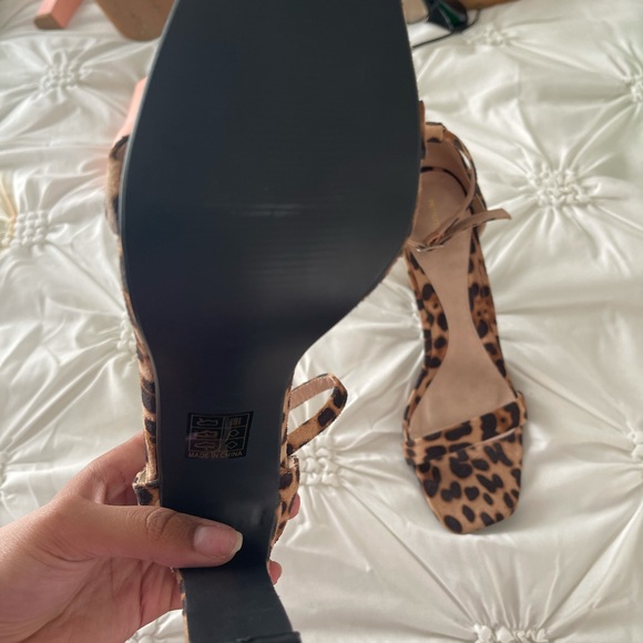 PLT heels - Picture 3 of 3